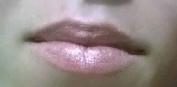 Губная помада Avon Color Trend Kiss &amp; Go фото