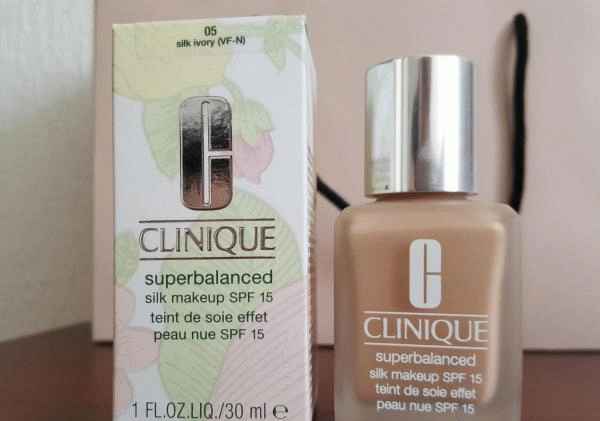 Тональный крем Clinique Superbalanced Silk Makeup Spf15 фото