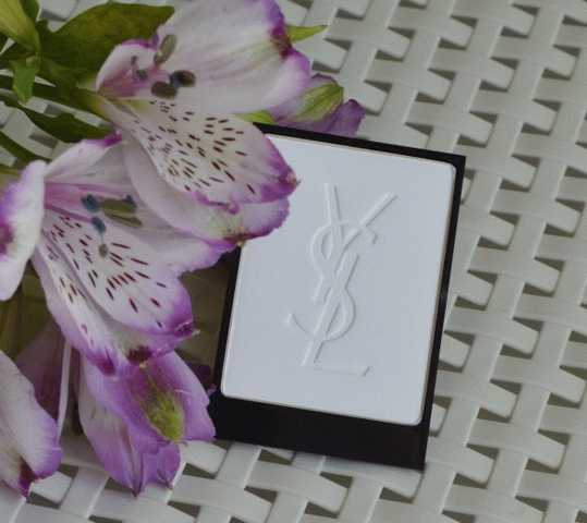 YSL Poudre Compacte Radiance Perfectrice