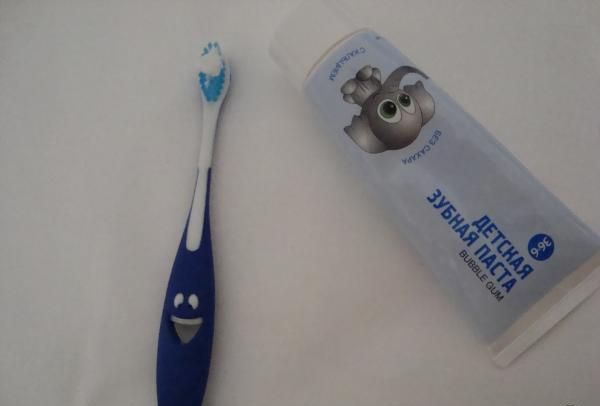 Детская зубная паста с кальцием BUBBLE GUM без сахара фото