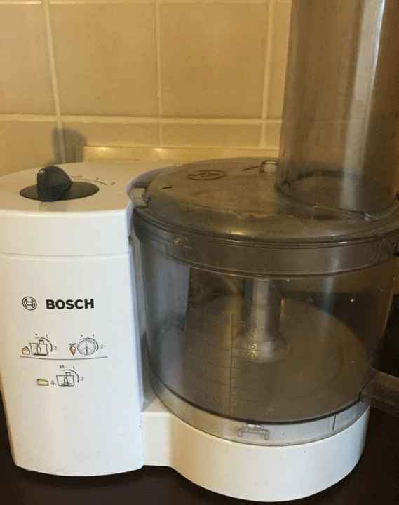 Кухонный комбайн Bosch MCM 2050 фото