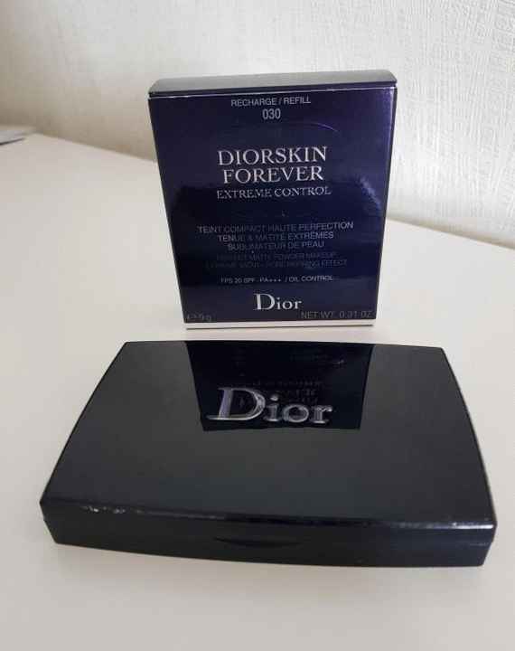 Компактная пудра Dior фото