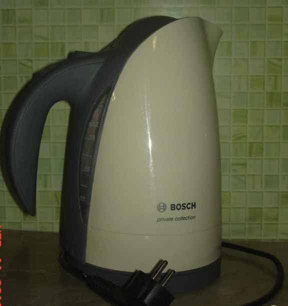 Электрический чайник Bosch TWK6007N/01 фото