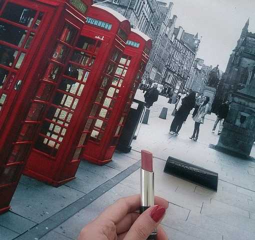 Мне приснилось небо Лондона, в нем приснился долгий поцелуй... The Only 1 Lipstick в цвете 700 Naughty nude. Rimmel London фото