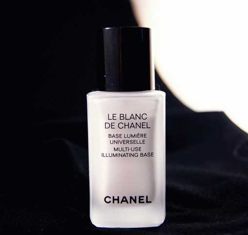 Chanel Le Blanc De Chanel Sheer