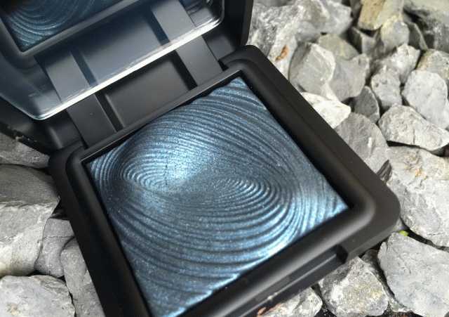 Kiko Make Up Milano Long-Lasting Wet&amp;Dry Use Eyeshadow #215 Midnight Blue фото
