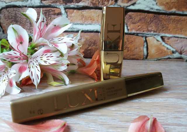 Avon Luxe Lipstick                      