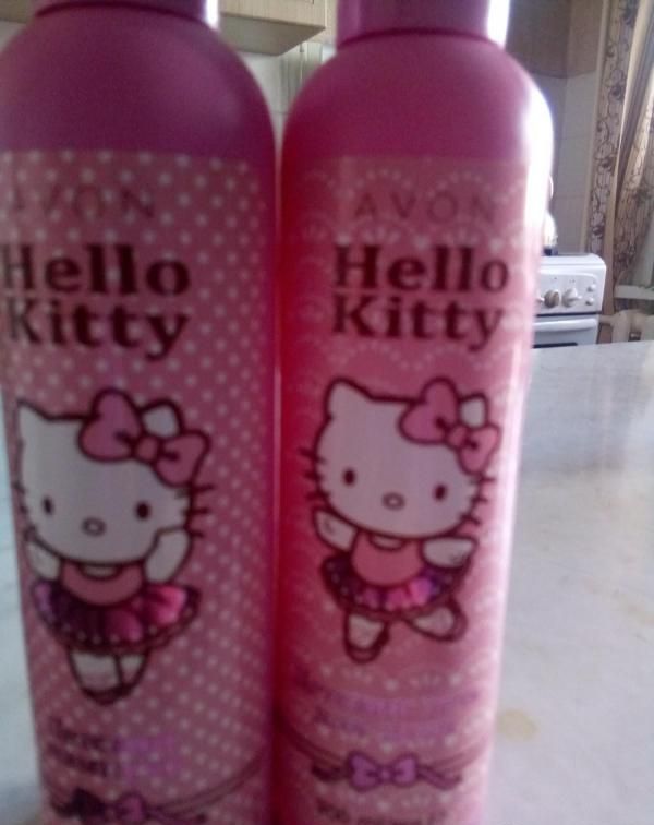 Набор детский Avon Hello Kitty шампунь и гель для душа фото