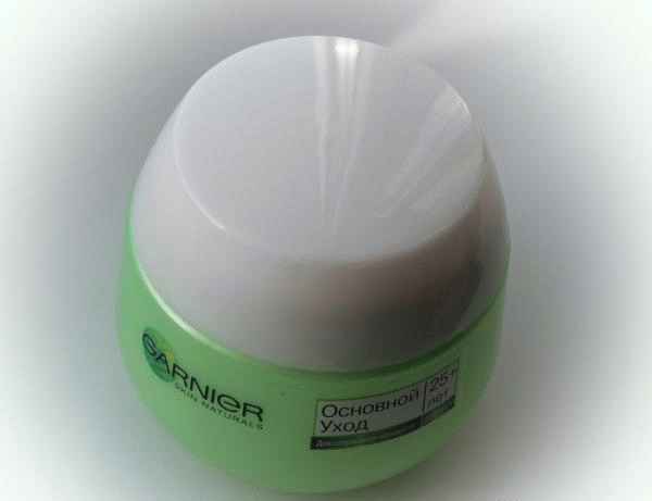 Крем Garnier Skin Naturals Основной уход 25+ для сухой и чувствительной кожи фото