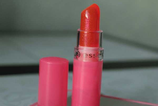 Розовенький-розовенький Essence lipstick в оотенке 65 glow neon glow фото