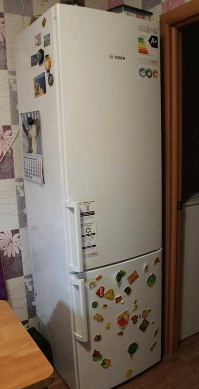 Холодильник Bosch KGS39XW20R фото