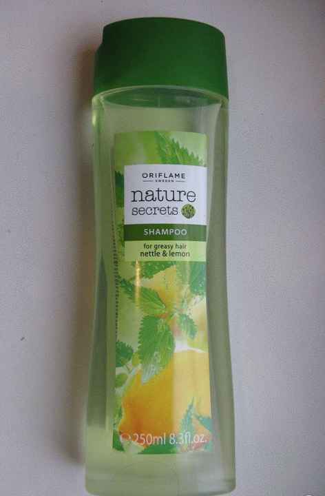 Шампунь для жирных волос Oriflame Nature Secrets Крапива и лимон фото