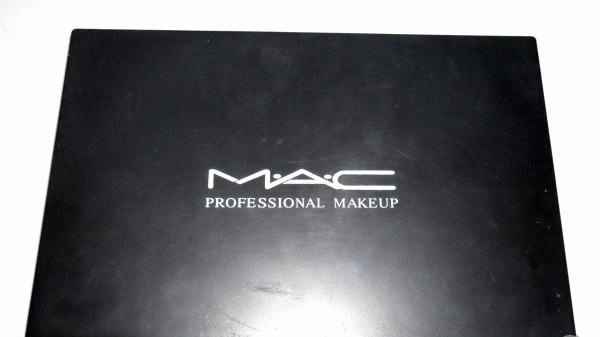 Палитра теней MAC Professional MakeUp P120-1 фото