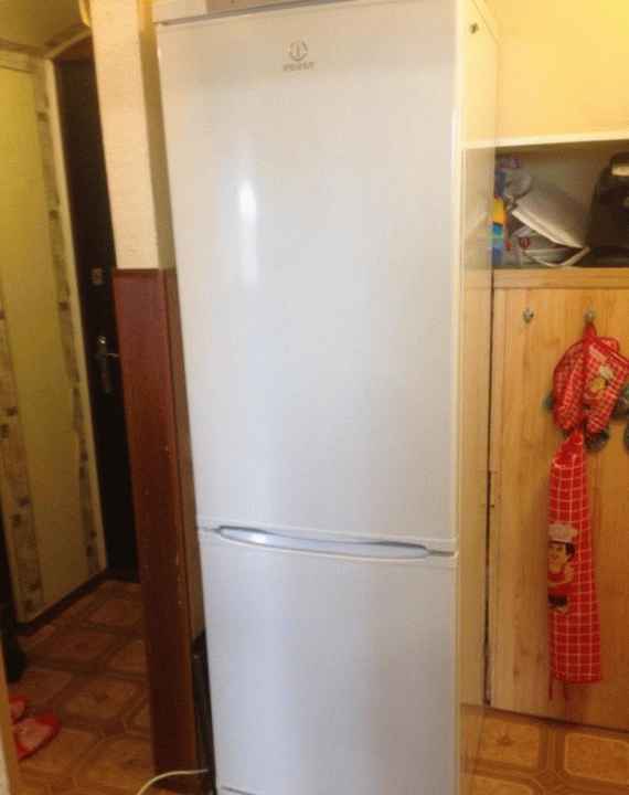 Холодильник Indesit NBS 18 AA фото