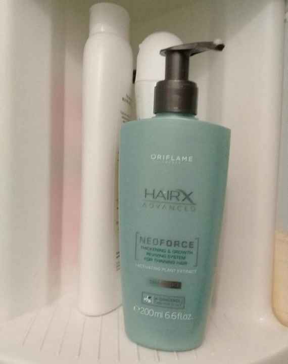 Шампунь-стимулятор роста волос Oriflame HairX Advanced Neoforce фото