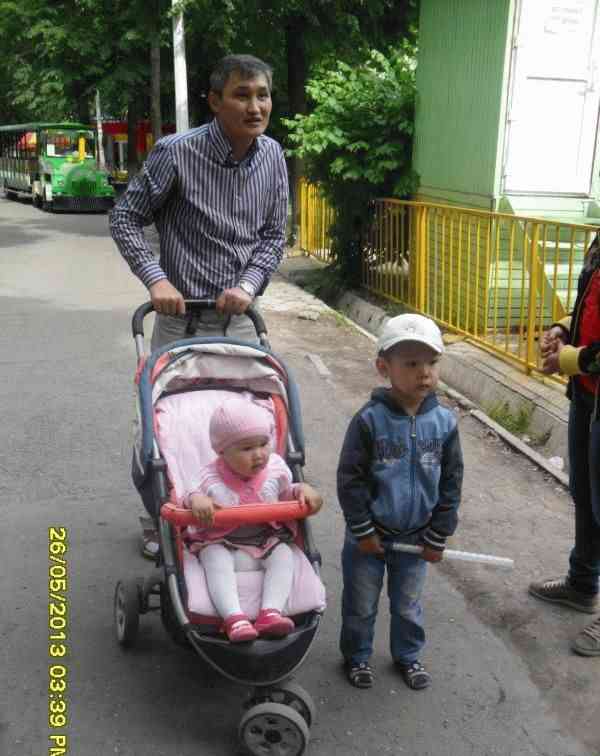Детская прогулочная коляска Kindesalter Traum 200 фото