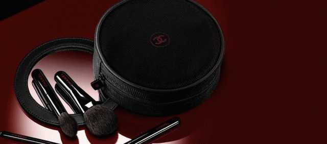 Chanel Les Mini de Chanel Collection of 5 Essential Mini Brush Rouge Noir Holiday Collection 2015  фото