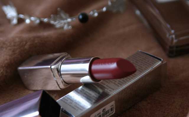 Artdeco High Perfomance Lipstick        