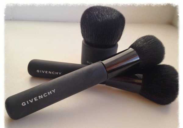 Шедевр от Givenchy: Powder Brush - кисть