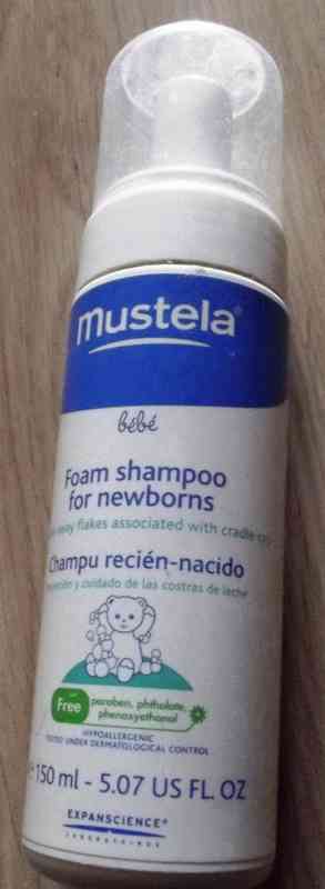 Пенка-шампунь для новорожденных Mustela фото
