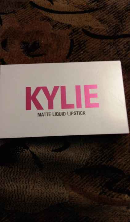 Набор матовых жидких помад KYLIE matte liquid lipstick фото