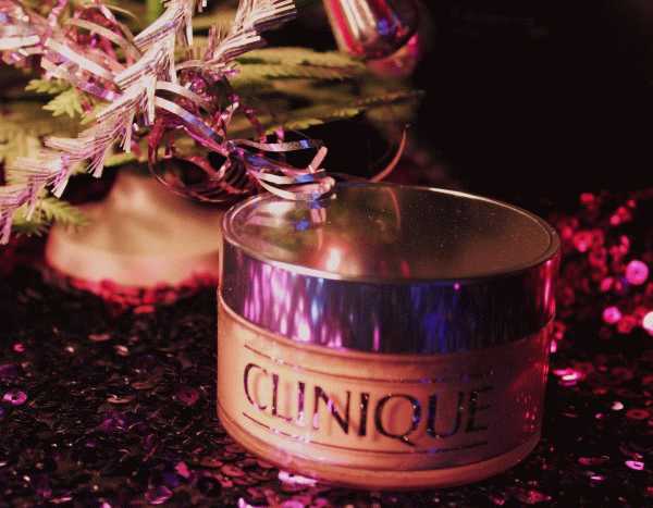 Clinique Blended Face Powder And Brush  фото