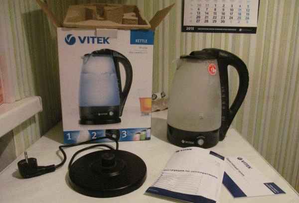 Электрический стеклянный чайник Vitek VT-1156 фото