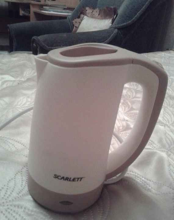 Электрический чайник Scarlett SC-021 Doris фото
