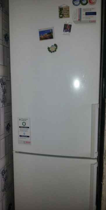 Холодильник Bosch KGV39XW20R фото