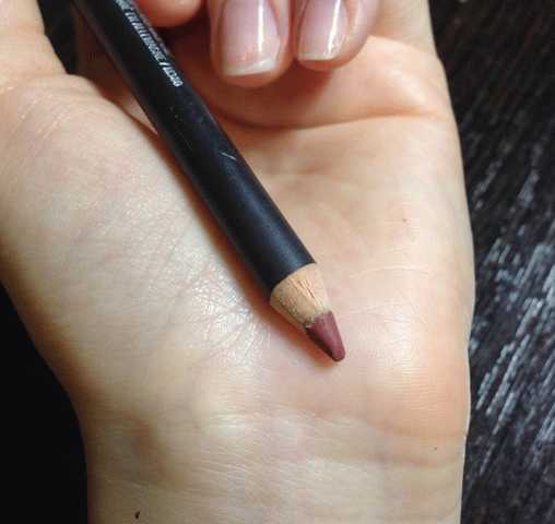 MAC Lip Pencil  фото