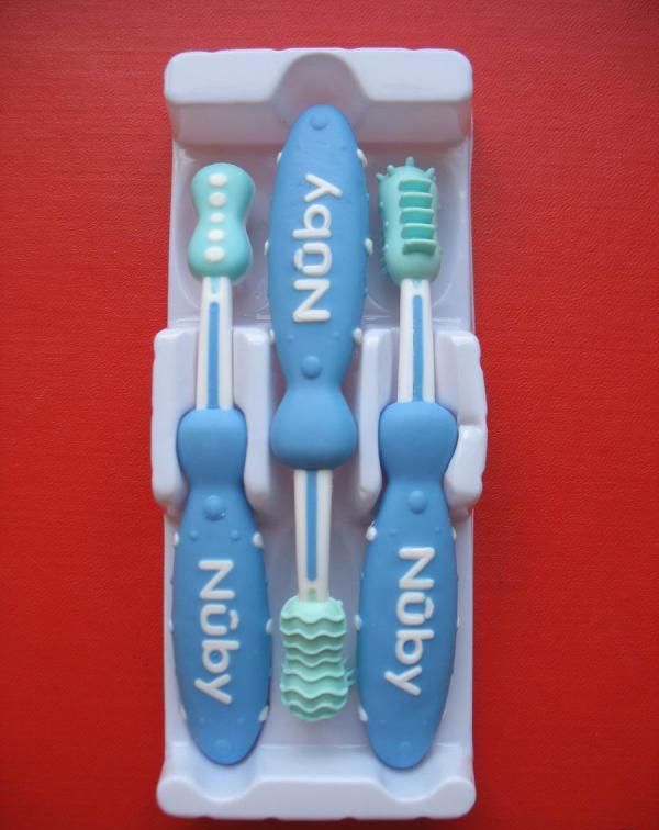 Набор зубных щеток NUBY - для детей с 7 месяцев фото