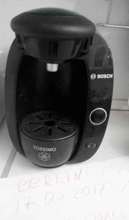 Кофеварка Bosch Tassimo TAS 2002 EE фото