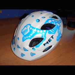Детский велосипедный шлем Met           