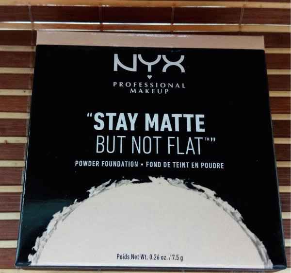Пудра Nyx Stay Matte But Not Flat Powder Foundation фото