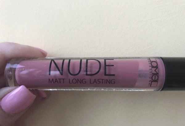 Матовый блеск для губ Nude Lamel professional фото