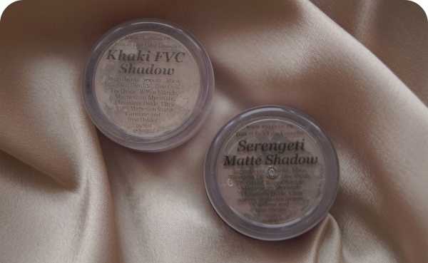 Face Value Cosmetics минеральные матовые тени в оттенках Khaki FVC Shadow и Serengeti Matte Shadow - идеальный вариант для дневного и вечернего макияжа фото