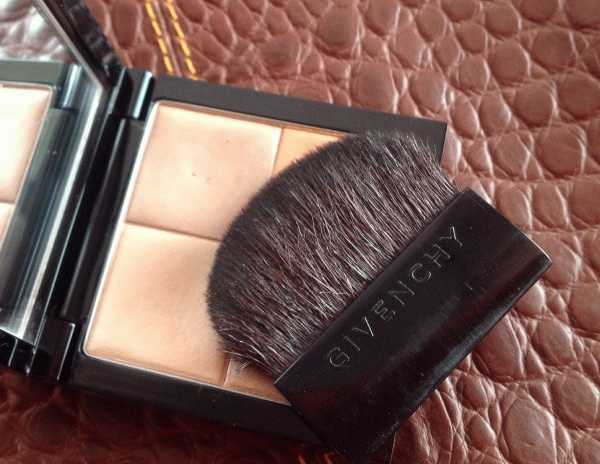 Givenchy Le Prisme Sun Visage Mat Soft Compact Face Powder  фото