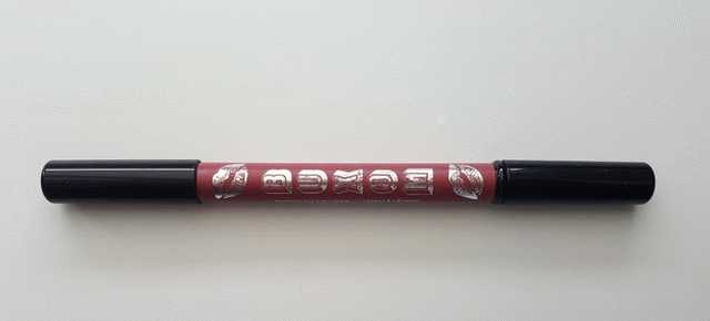 Идеальная карандаш-помада для губ на каждый день от Buxom, PlumpLine Lip Liner в оттенке Dolly Danger фото