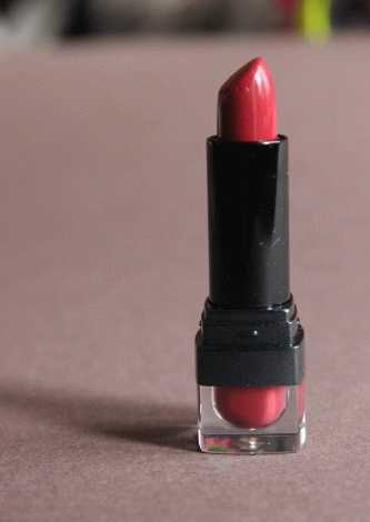 NYX Black Label Lipstick                