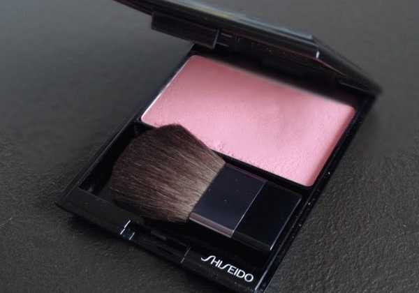 Любовь к Shiseido, румяна и карандаш для губ фото