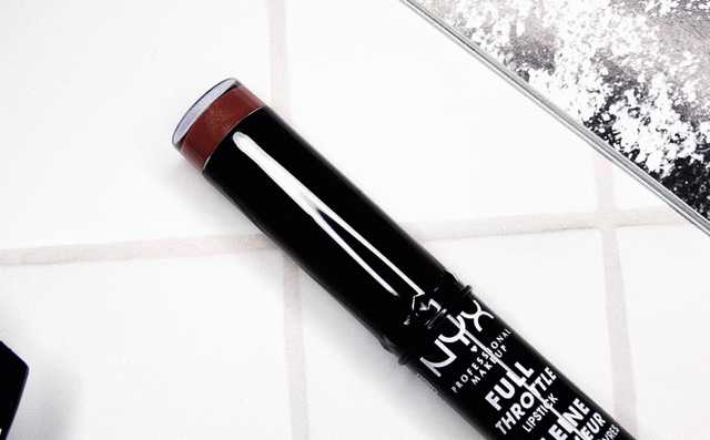 NYX Full Throttle Lipstick  фото