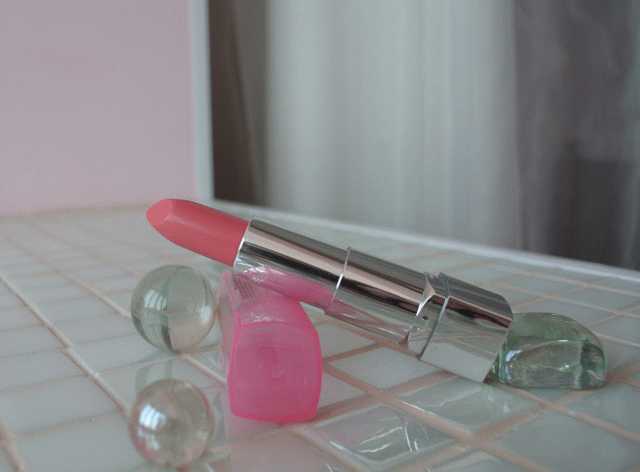 Rimmel Moisture Renew Sheer &amp; Shine 200 Glow-rious Pink фото