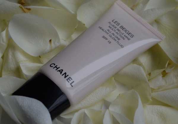 Chanel Les Beiges All In One Healthy Glow Fluid SPF 15  фото