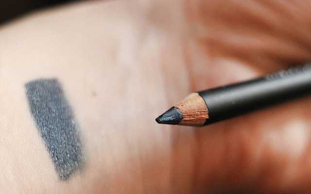 Карандаши для глаз Glamorous Eye Pencil от Kiko Make Up Milano #407 и #409 фото