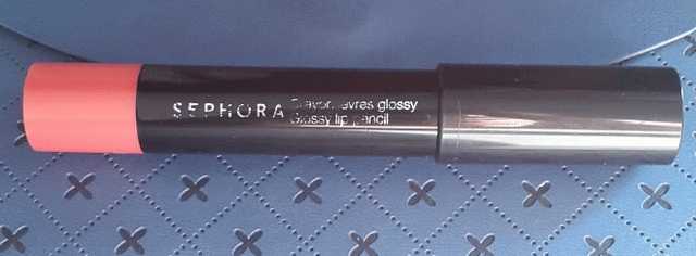 Помада - карандаш от Sephora Glossy lip pencil в оттенке 02 Glossy Raspberry фото