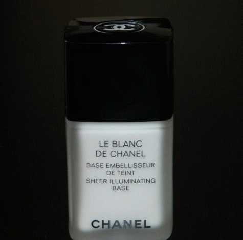 Chanel Le Blanc De Chanel Sheer Illuminating Base  фото