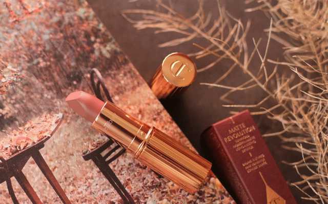 Charlotte Tilbury Matte Revolution Luminous Modern-Matte Long-Lasting Lipstick  фото