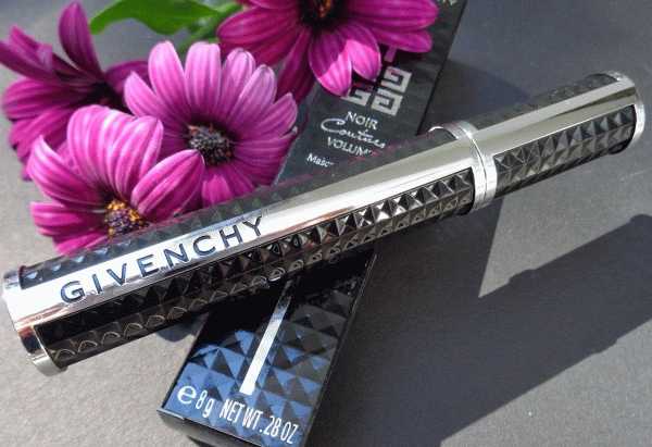 Givenchy Noir Couture Volume Extreme