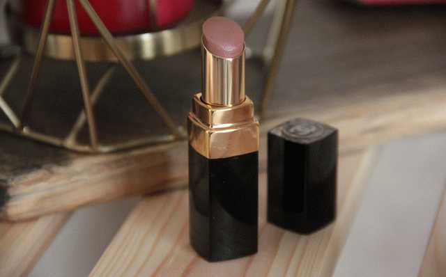 Chanel Rouge Coco Flash Hydrating Vibrant Shine Lip Colour 
