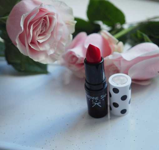 «Merci» за помаду. Блаженство от макияжа с Lipstick Rouge A Levres Merci Viviene Sabo в оттенке 14 фото